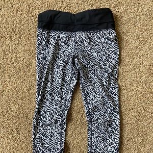 Lululemon Size 2 crop pant
